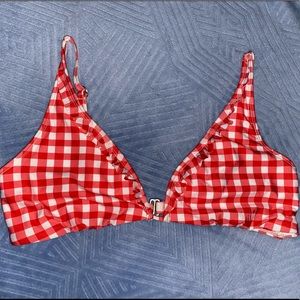 NWOT bikini top !!